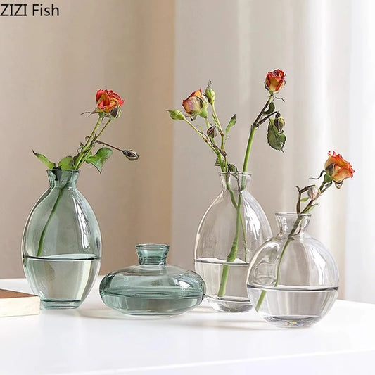 Lily Vase – Minimalist Glass Vase