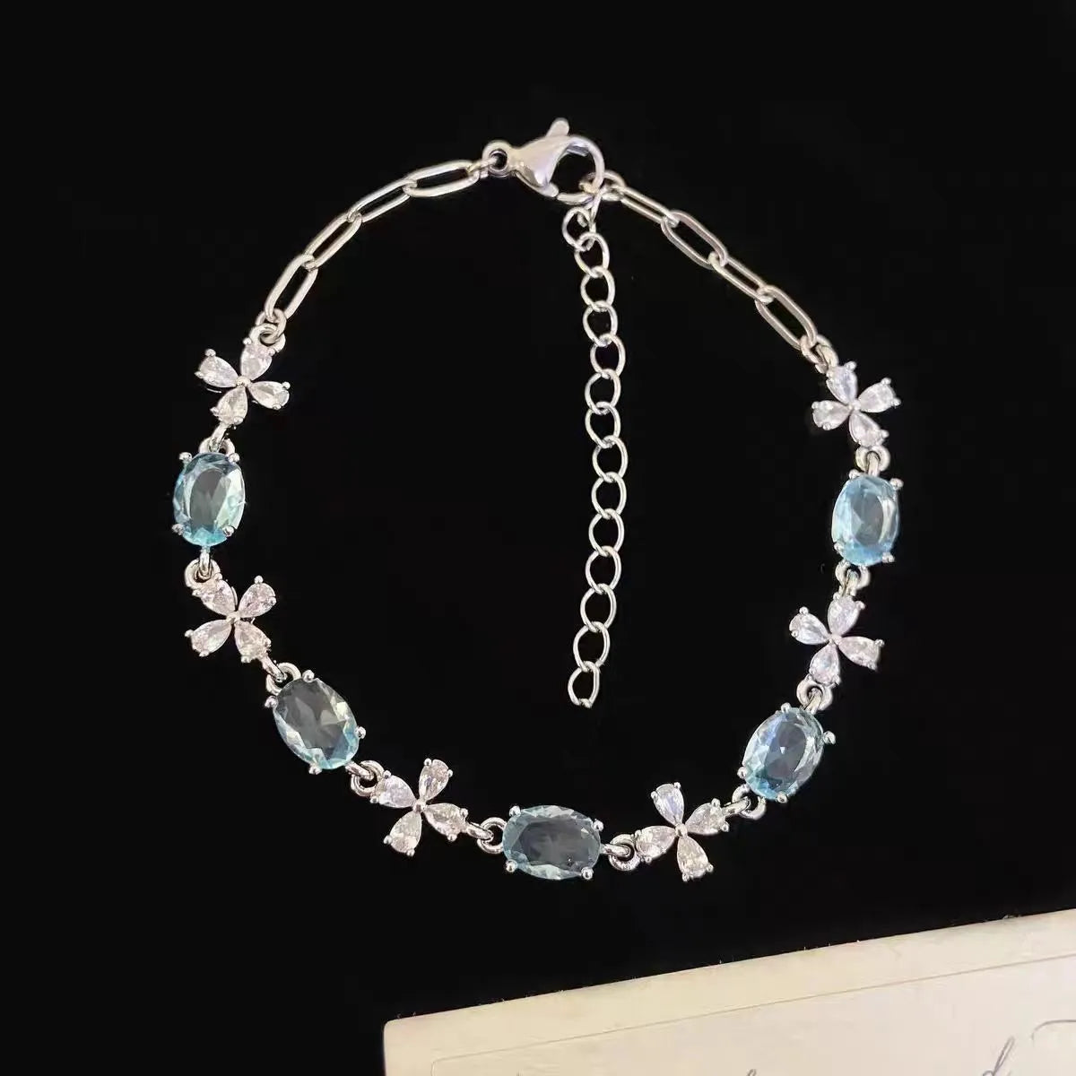 Bracelet Flora – Bracelet Fleur Perlée