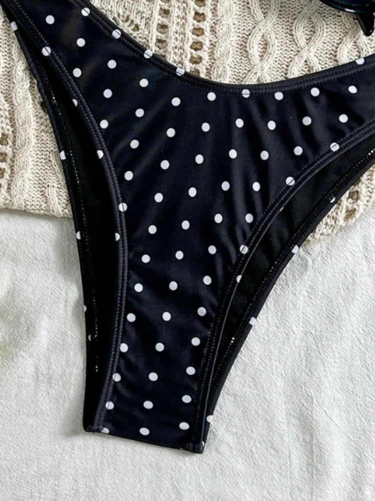 Bikini Perline – Bikini Bandeau à Pois & Anneau Doré