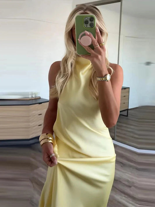 Céleste Dress – Backless Satin Maxi Dress