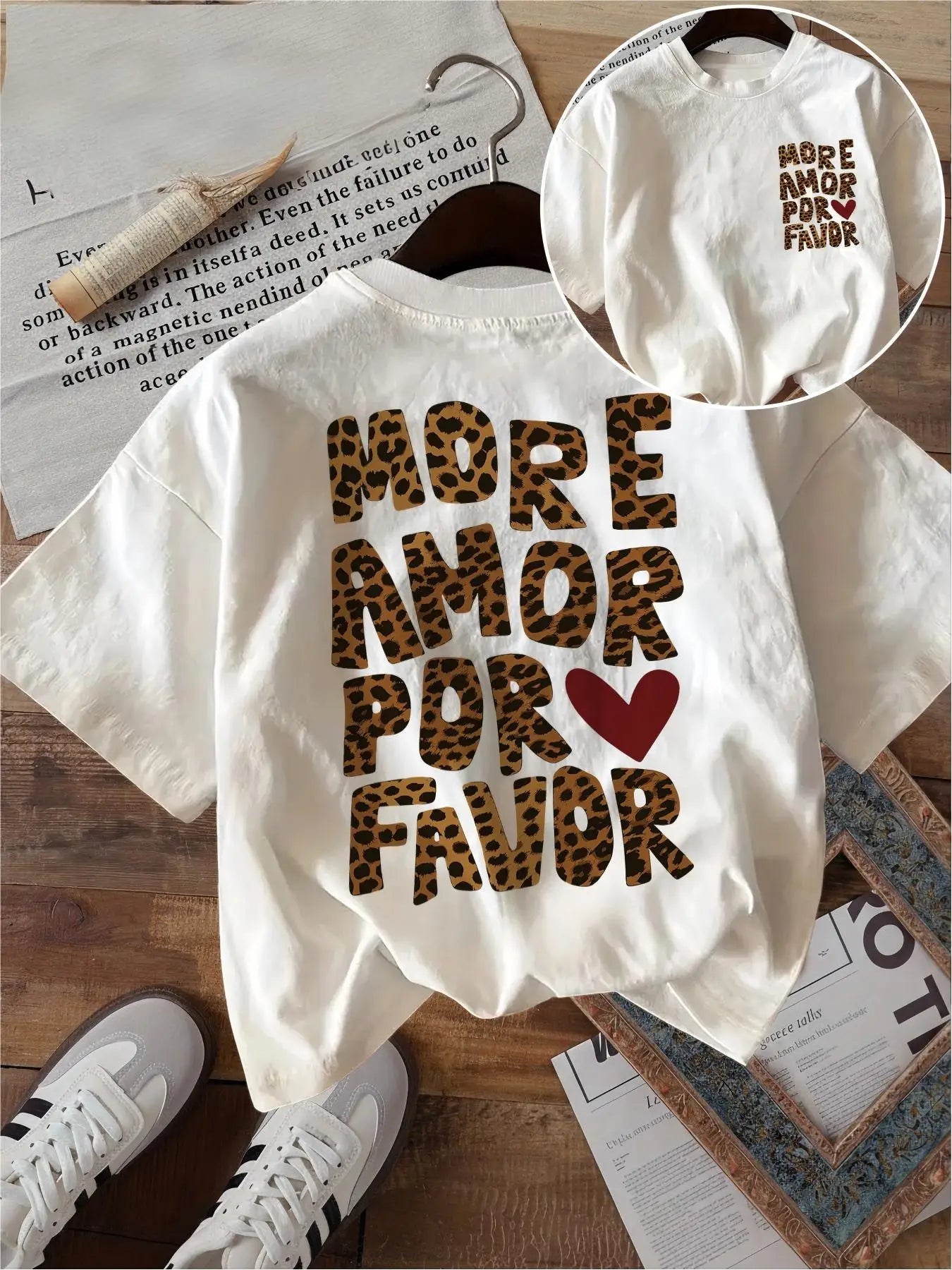 T-shirt Amor léopard cœur pour femme